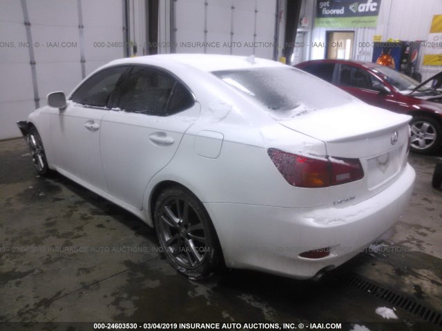 JTHBK262085065631 - 2008 LEXUS IS 250 WHITE photo 3