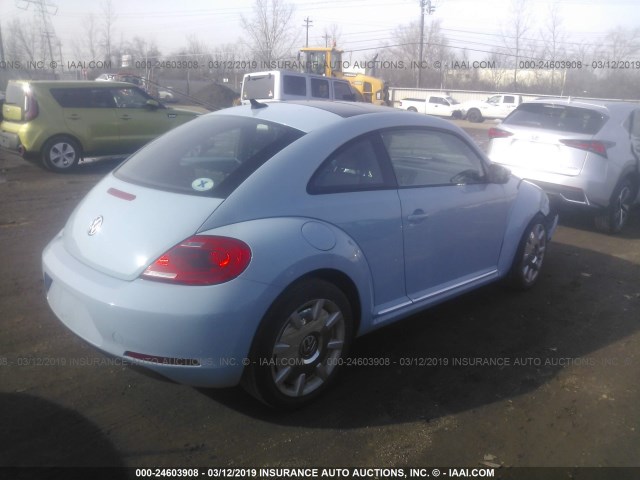 3VWJP7AT8DM680926 - 2013 VOLKSWAGEN BEETLE BLUE photo 4