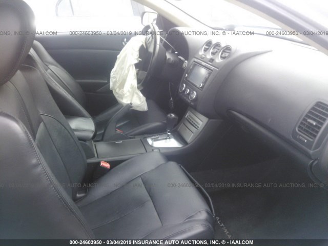 1N4BL24E08C130037 - 2008 NISSAN ALTIMA 3.5SE SILVER photo 5