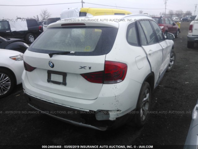 WBAVM1C52DVW41132 - 2013 BMW X1 SDRIVE28I WHITE photo 4