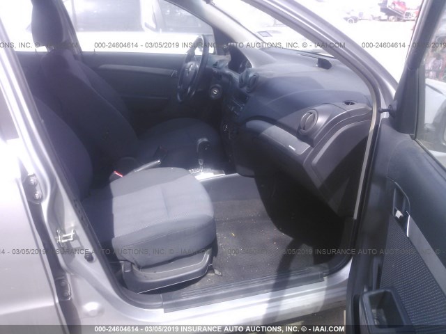 KL1TD5DE3AB115077 - 2010 CHEVROLET AVEO LS/LT SILVER photo 5