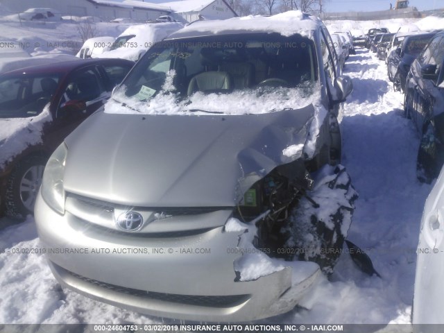 5TDZK22C57S066541 - 2007 TOYOTA SIENNA XLE/XLE LIMITED SILVER photo 2