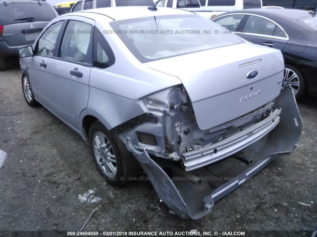 1FAHP35N98W232079 - 2008 FORD FOCUS SE/SEL/SES SILVER photo 6