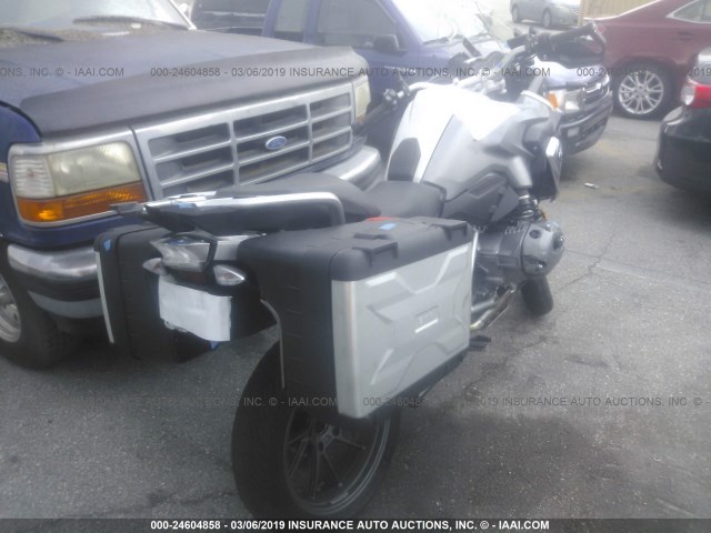 WB10A1109DZ183169 - 2013 BMW R1200 GS WHITE photo 4