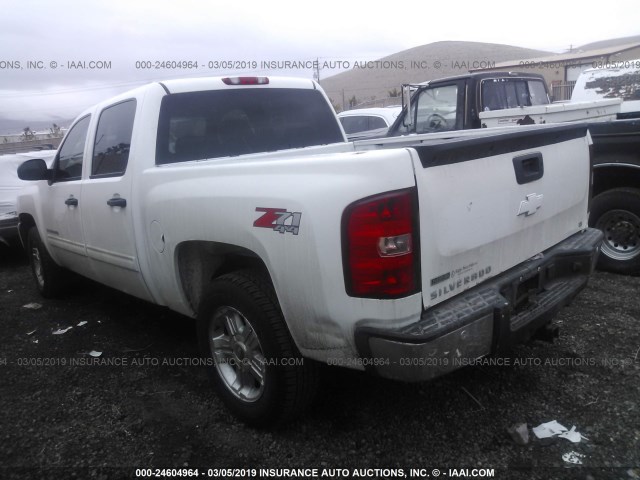 3GCPKSE31BG132240 - 2011 CHEVROLET SILVERADO K1500 LT WHITE photo 3