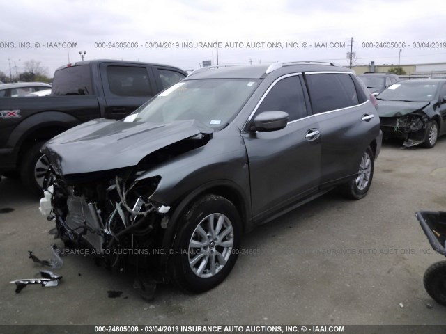 KNMAT2MT8JP534755 - 2018 NISSAN ROGUE S/SV GRAY photo 2