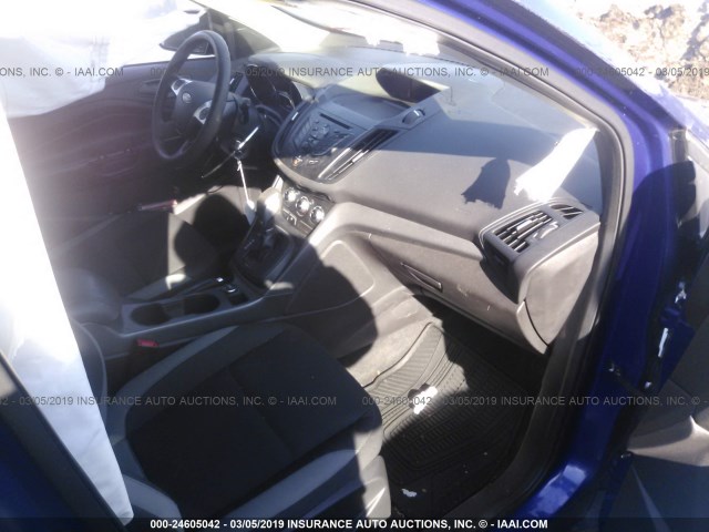 1FMCU0F75EUB04050 - 2014 FORD ESCAPE S BLUE photo 5