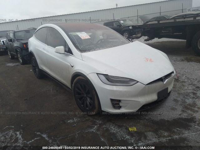 5YJXCDE27JF113597 - 2018 TESLA MODEL X WHITE photo 1