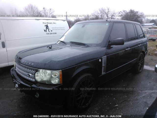 SALMF13426A200958 - 2006 LAND ROVER RANGE ROVER SUPERCHARGED BLACK photo 2