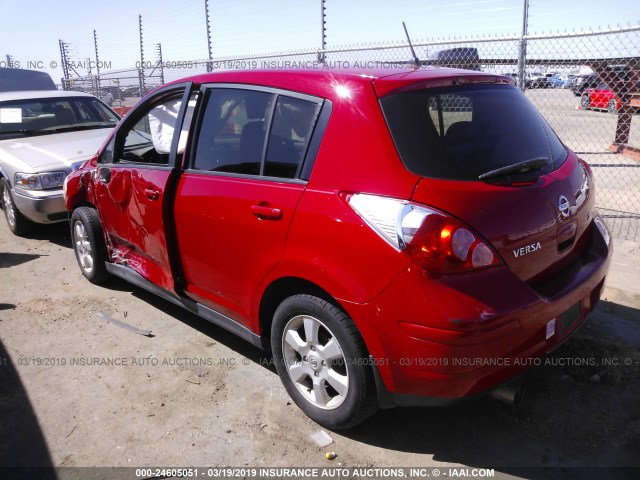 3N1BC13E68L411563 - 2008 NISSAN VERSA S/SL RED photo 3