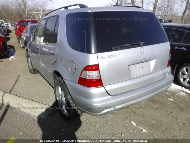 4JGAB75E62A361513 - 2002 MERCEDES-BENZ ML 500 SILVER photo 3