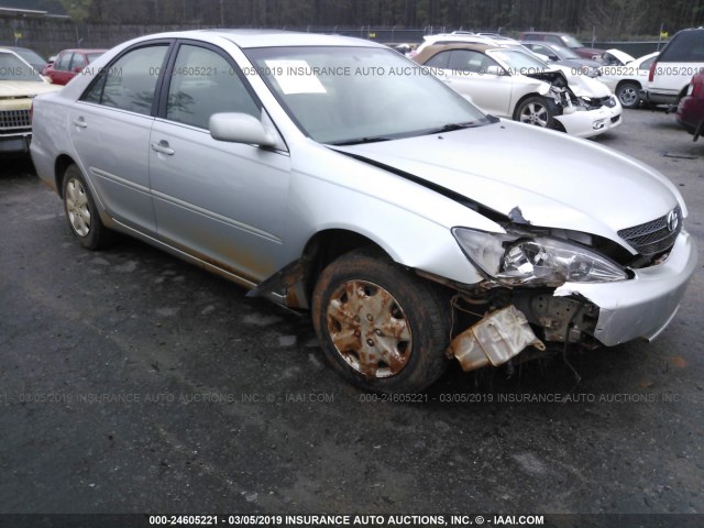 4T1BE32K42U608217 - 2002 TOYOTA CAMRY LE/XLE/SE SILVER photo 1