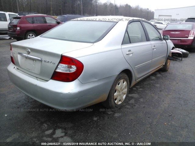 4T1BE32K42U608217 - 2002 TOYOTA CAMRY LE/XLE/SE SILVER photo 4