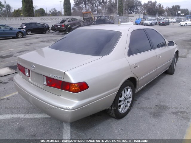 4T1BF28KX1U123996 - 2001 TOYOTA CAMRY LE/XLE 金色 照片 4