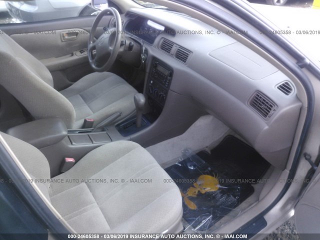 4T1BF28K4YU102765 - 2000 TOYOTA CAMRY LE/XLE TAN photo 5