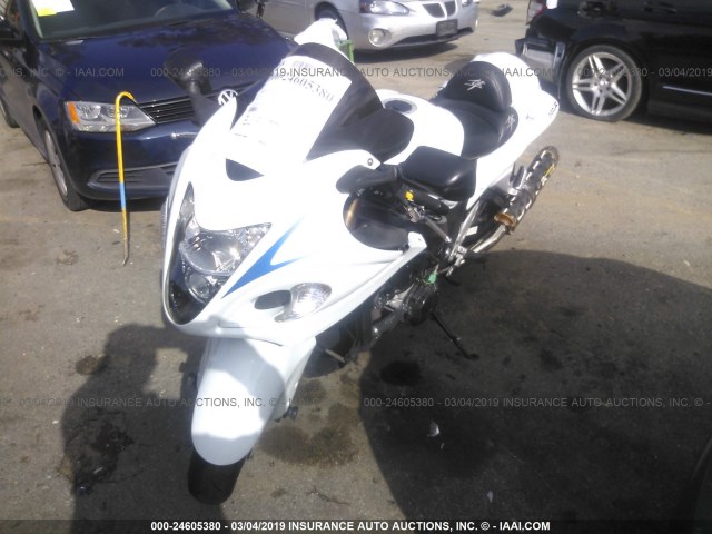 JS1GX72A692100317 - 2009 SUZUKI GSX1300 R WHITE photo 2