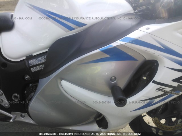 JS1GX72A692100317 - 2009 SUZUKI GSX1300 R WHITE photo 8