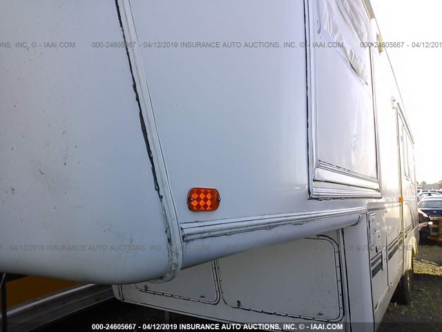 1UJCJ02P5X1KV0293 - 1999 JAYCO DESIGNER  WHITE photo 7