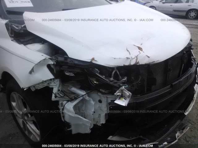 KNAFU4A21B5399817 - 2011 KIA FORTE EX WHITE photo 6