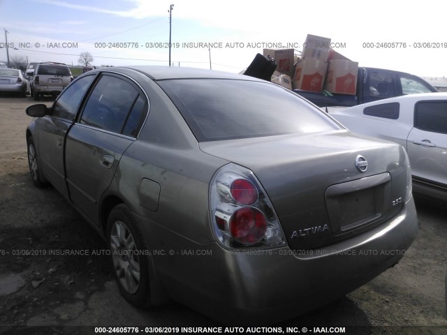 1N4AL11D25N915192 - 2005 NISSAN ALTIMA S/SL GRAY photo 3