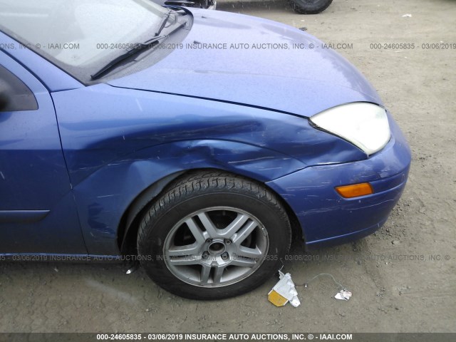 1FAFP34P92W308885 - 2002 FORD FOCUS SE/SE COMFORT BLUE photo 6