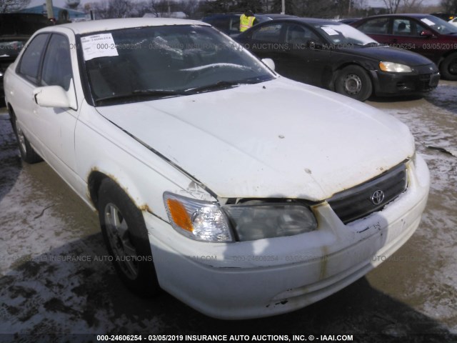 JT2BG22K610563465 - 2001 TOYOTA CAMRY CE/LE/XLE WHITE photo 1