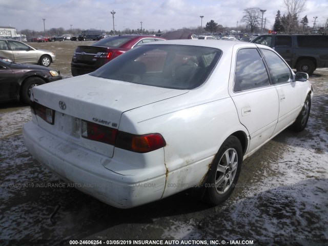 JT2BG22K610563465 - 2001 TOYOTA CAMRY CE/LE/XLE WHITE photo 4