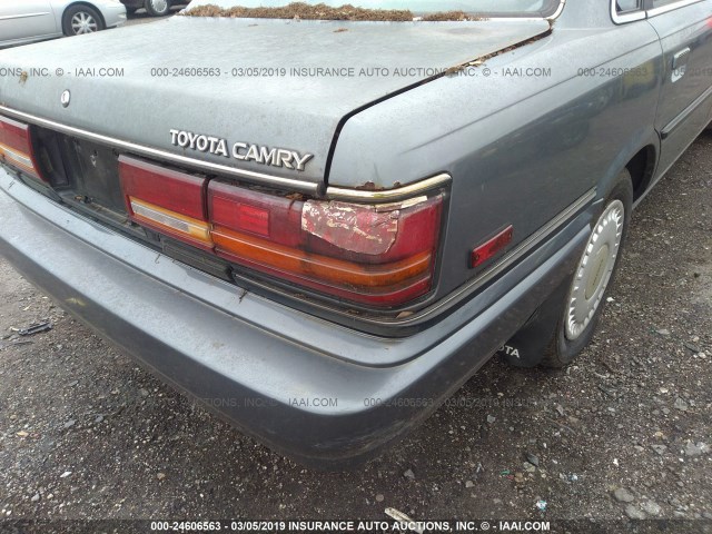4T1VV21E0MU061114 - 1991 TOYOTA CAMRY DLX 灰色 照片 6
