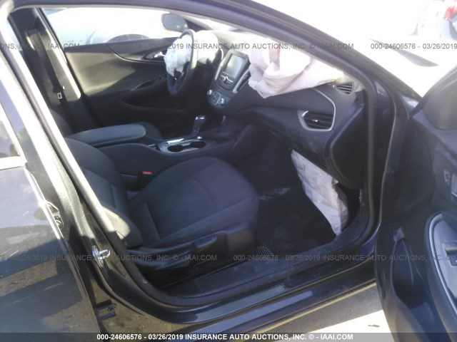 1G1ZB5ST0JF114917 - 2018 CHEVROLET MALIBU LS GRAY photo 5