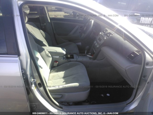 4T1BE46K19U337126 - 2009 TOYOTA CAMRY SE/LE/XLE 银色 照片 5