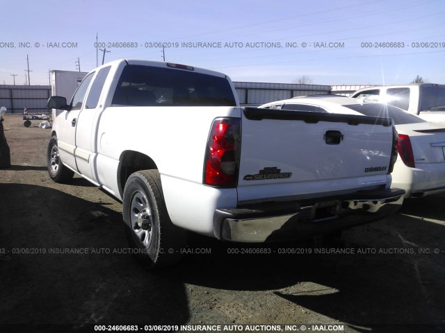 2GCEC19V251151936 - 2005 CHEVROLET SILVERADO C1500 WHITE photo 3