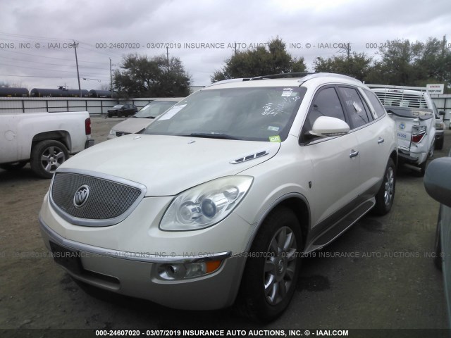 5GAKRCED2BJ117797 - 2011 BUICK ENCLAVE CXL WHITE photo 2