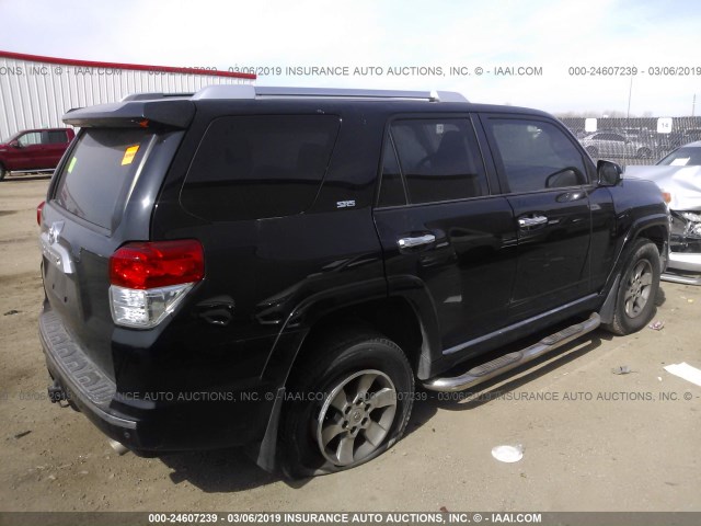 JTEBU5JR2B5063822 - 2011 TOYOTA 4RUNNER SR5/LIMITED/TRAIL BLACK photo 4