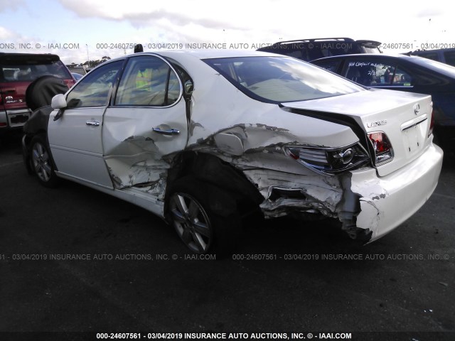 JTHBA30G255062772 - 2005 LEXUS ES 330 WHITE photo 3