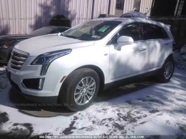 1GYKNDRS2JZ134232 - 2018 CADILLAC XT5 LUXURY WHITE photo 2