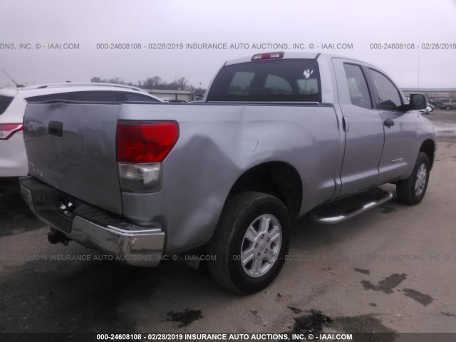 5TFRM5F10BX026469 - 2011 TOYOTA TUNDRA DOUBLE CAB SR5 GRAY photo 4