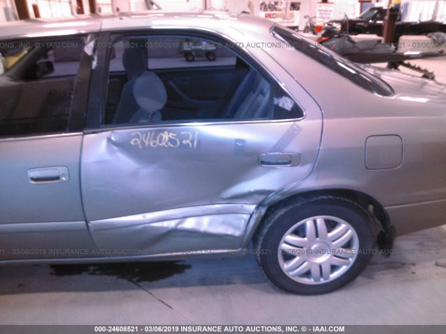 4T1BG28K81U086816 - 2001 TOYOTA CAMRY CE/LE/XLE 香槟色 照片 6