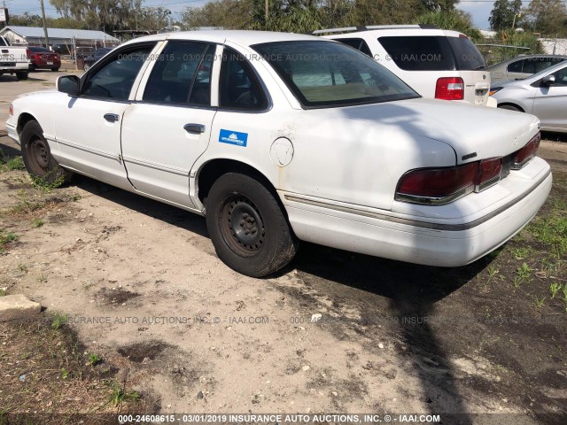 2FALP71W7TX139526 - 1996 FORD CROWN VICTORIA  WHITE photo 3