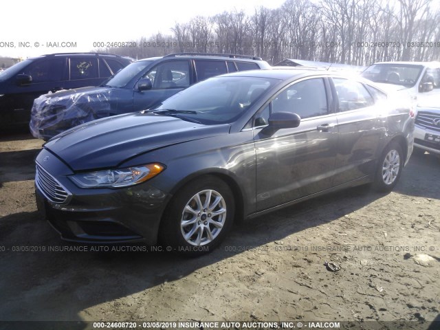 3FA6P0G7XHR347331 - 2017 FORD FUSION S GRAY photo 2