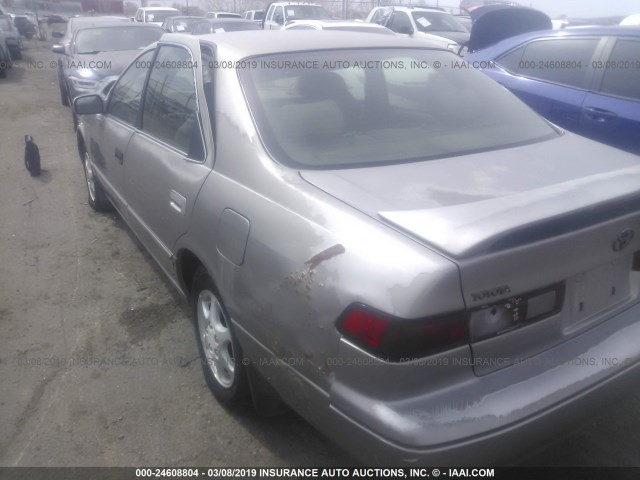 4T1BG22K5VU144590 - 1997 TOYOTA CAMRY CE/LE/XLE 米色 照片 6