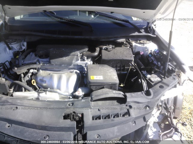4T1BF1FK1HU728187 - 2017 TOYOTA CAMRY LE/XLE/SE/XSE თეთრი ფოტო 10
