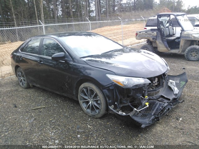 4T1BF1FK3FU929750 - 2015 TOYOTA CAMRY LE/XLE/SE/XSE შავი ფოტო 1