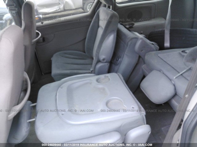 1C4GJ25392B550749 - 2002 CHRYSLER VOYAGER GRAY photo 8