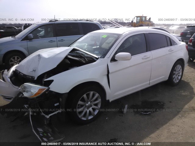 1C3BC1FG3BN503364 - 2011 CHRYSLER 200 TOURING WHITE photo 2