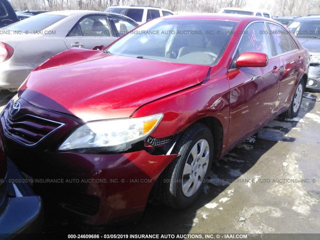 4T1BF3EK7BU173797 - 2011 TOYOTA CAMRY SE/LE/XLE 红色 照片 2