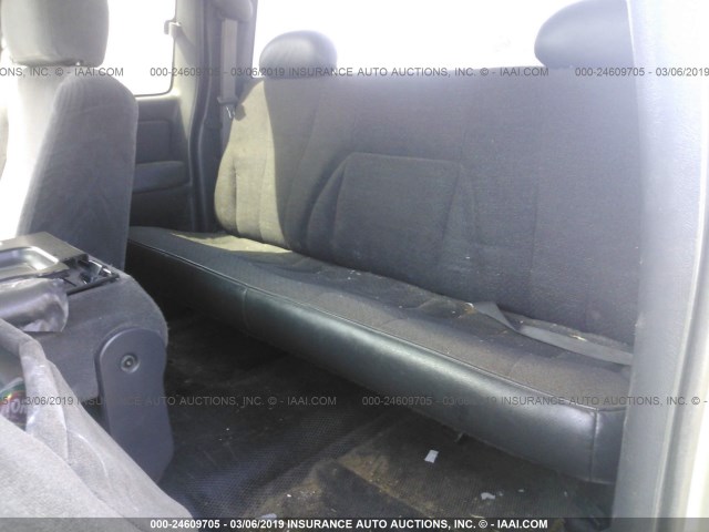 2GCEC19W3Y1262881 - 2000 CHEVROLET SILVERADO C1500 GRAY photo 8