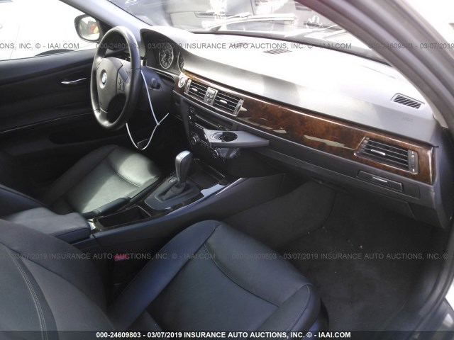 WBAPN7C50BA950014 - 2011 BMW 335 D GRAY photo 5