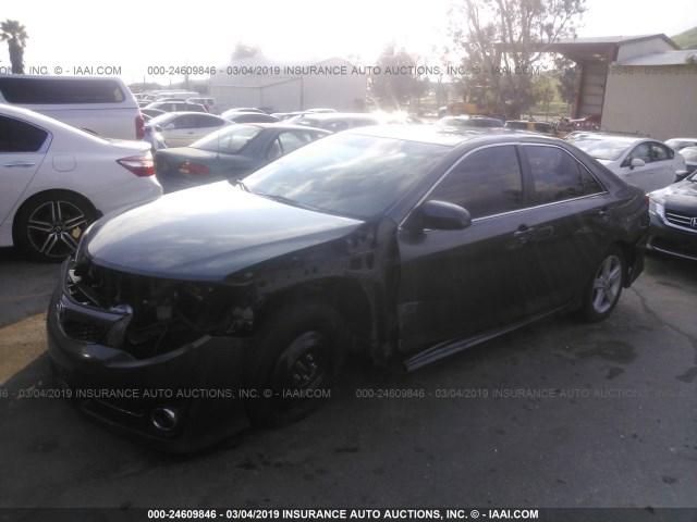 4T1BF1FK3DU691329 - 2013 TOYOTA CAMRY L/SE/LE/XLE 灰色 照片 2