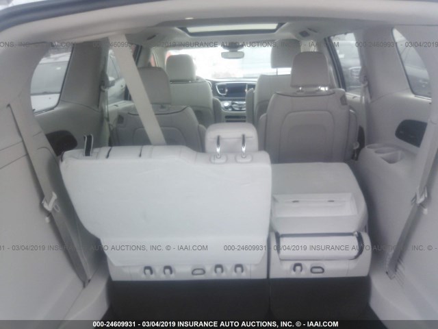 2C4RC1GG2KR554558 - 2019 CHRYSLER PACIFICA LIMITED WHITE photo 8