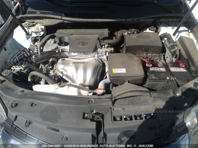 4T1BF1FK2GU221958 - 2016 TOYOTA CAMRY LE/XLE/SE/XSE WHITE photo 10